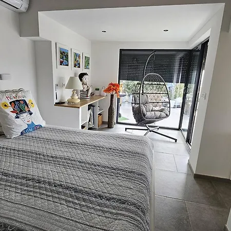 Moderne Avec Piscine Privee, Climatisation Et Parking, 4 Chambres, 8 Pers. - Fr-1-768-103 * Saint-Peïre-sur-Mer
